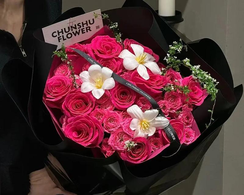 苏菲玫瑰的花语是什么？为什么人们喜欢送苏菲玫瑰？