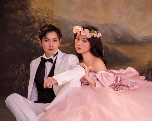 婚纱上玫瑰花的象征意义是什么？